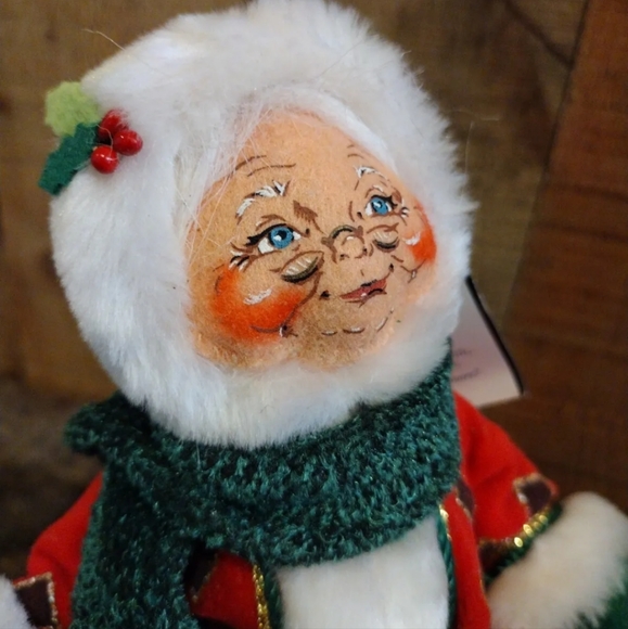 Annalee Mrs. Claus Christmas Holiday Mobilitee 9.5" Doll 2007 - Picture 8 of 9